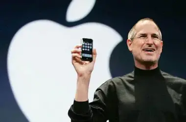 Wpid steve jobs with iphone