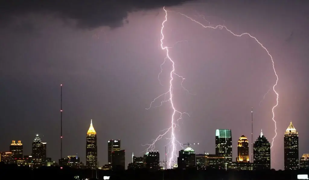 Atlanta lightning strike edit1