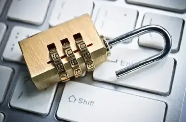 A tecnologia nos obriga a criar uma srie de senhas imagem shutterstock