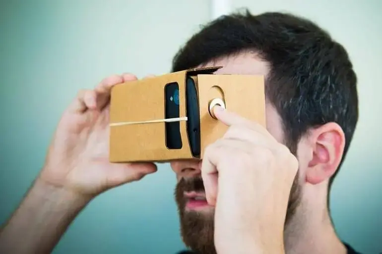 Google cardboard 9921