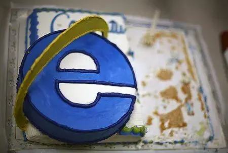 Geek cake 9