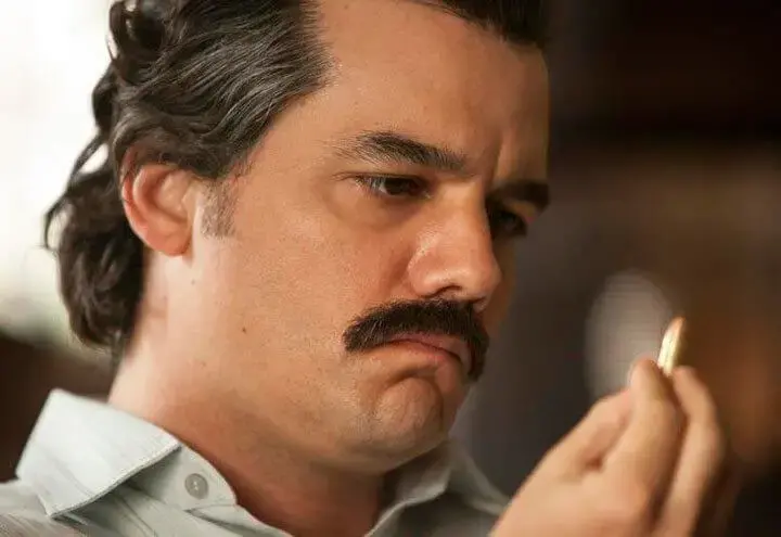 Pablo escobar na segunda temporada de narcos