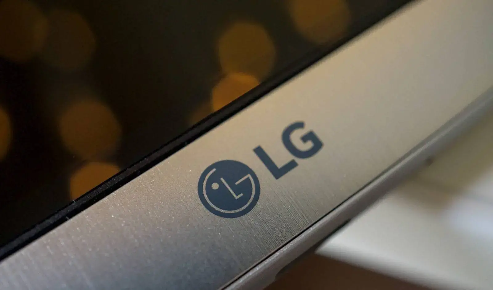 Lg g5 logo am ah 1 1600x1067 2