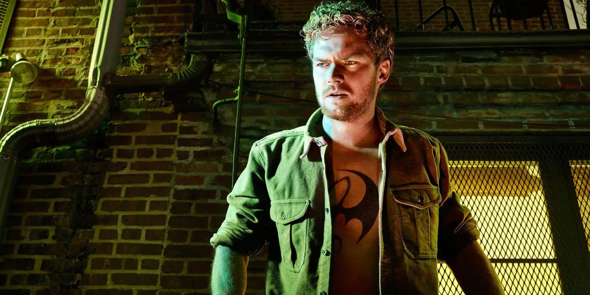 Finn jones danny rand netflix