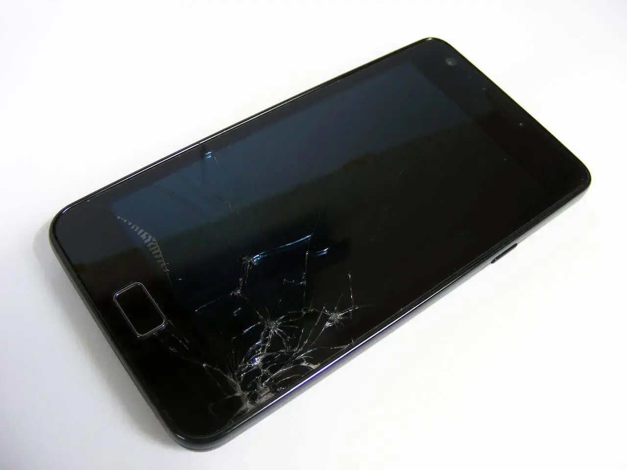 Broken phone 1241554 1280x960