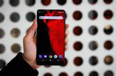 Essential phone 6976 023