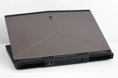 Alienware 15 r3 02