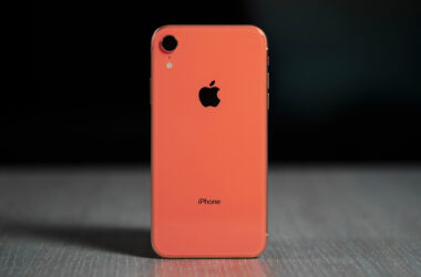 18 iphone xr coral