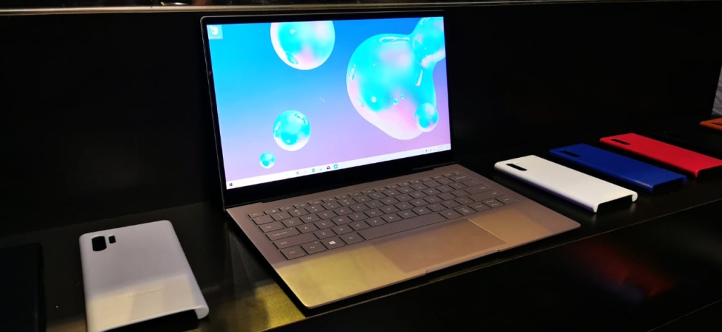 Samsung anuncia notebook Galaxy Book S com processador Snapdragon 8cx - 28