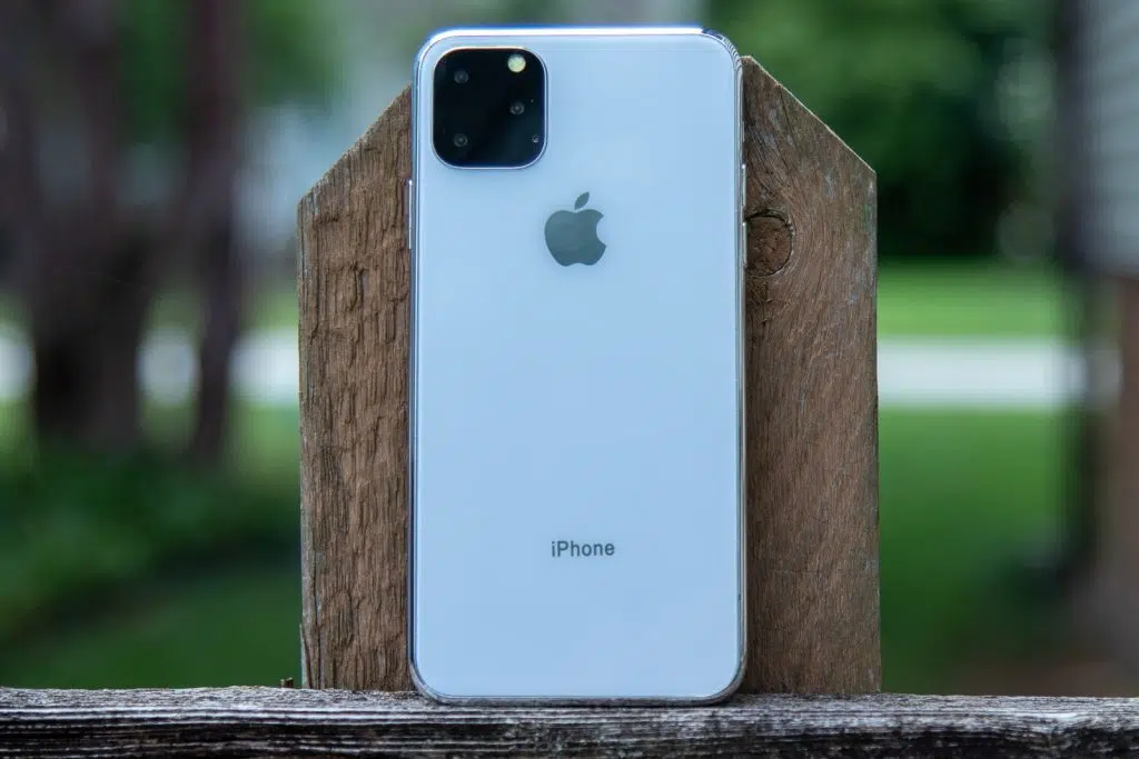 Novo iphone 11 deve chegar com 3 câmeras na traseira (imagem: cultofmac)