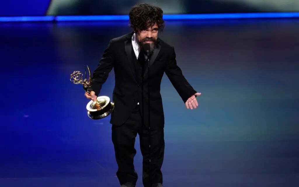 Esse já é o terceiro prêmio emmy para peter dinklage pelo personagem