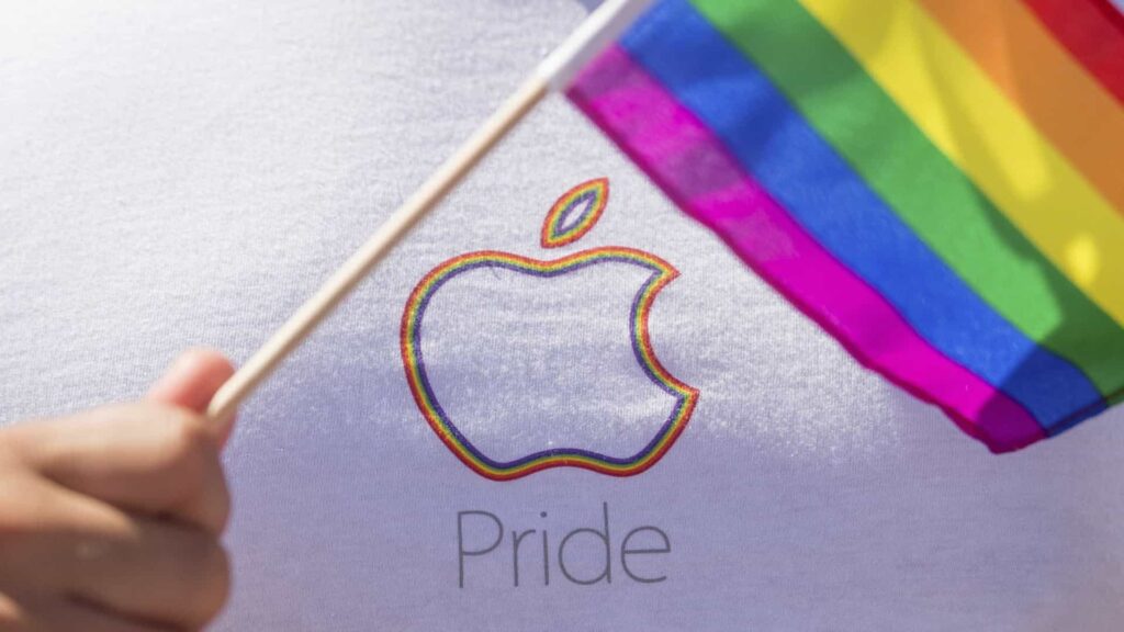 Homem russo processa a Apple por  transform  lo  em gay  entenda - 21