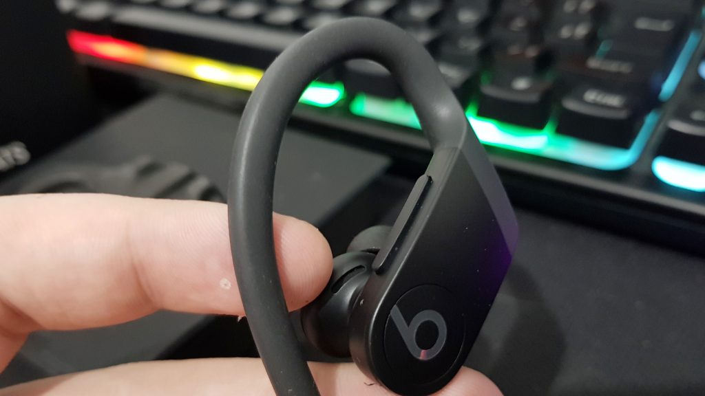 REVIEW  Powerbeats foca em usabilidade para  vidos esportistas - 24