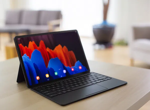 O galaxy tab s7 e s7+ possuem um teclado muito funcional.