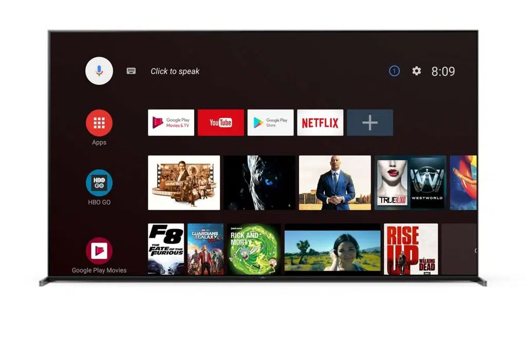 Sistema android tv na nova tv 8k da sony, com os aplicativos youtube, netflix, google play e várias imagens de séries como game of thrones na parte de baixo.