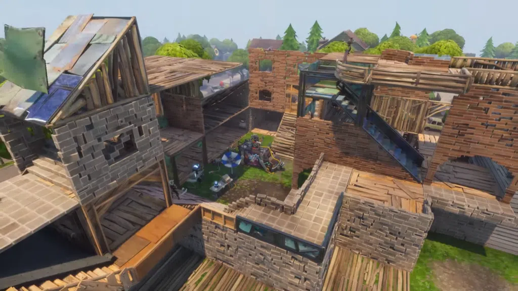 Construções no meio de uma partida de fortnite