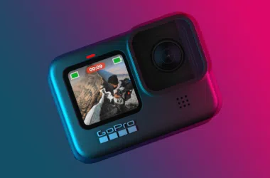 Gopro lança hero9 black; veja as novidades. A gopro anunciou sua nova câmera, a hero9 black, capaz de gravar vídeos em 5k e tirar fotos com até 20 megapixels.