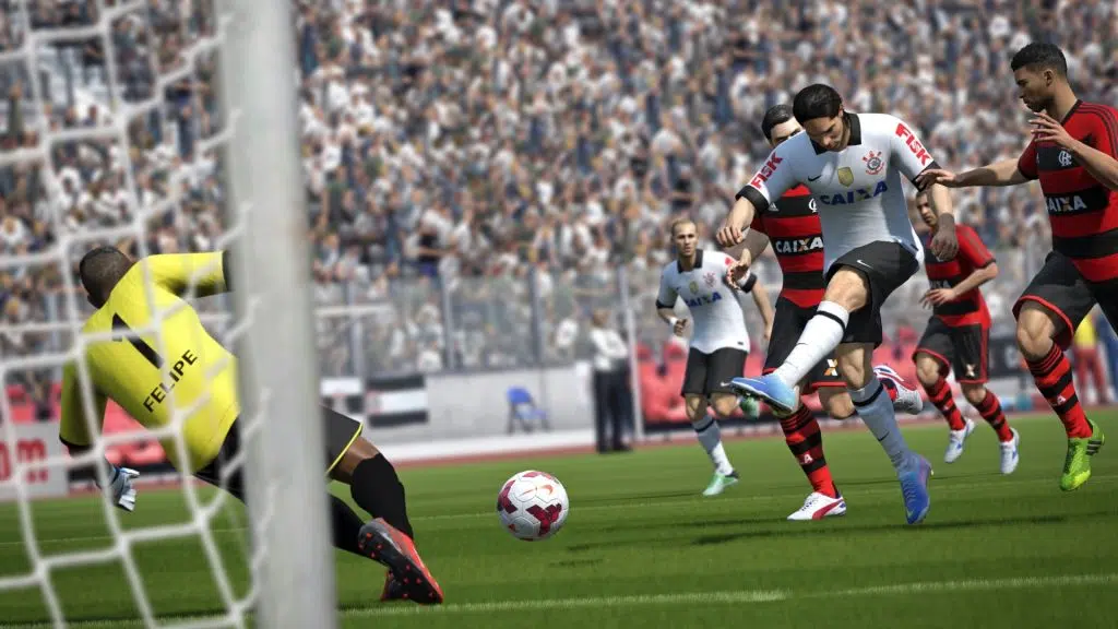 Cena de fifa 14 onde um jogador do corinthians está prestes a marcar um gol contra o flamengo