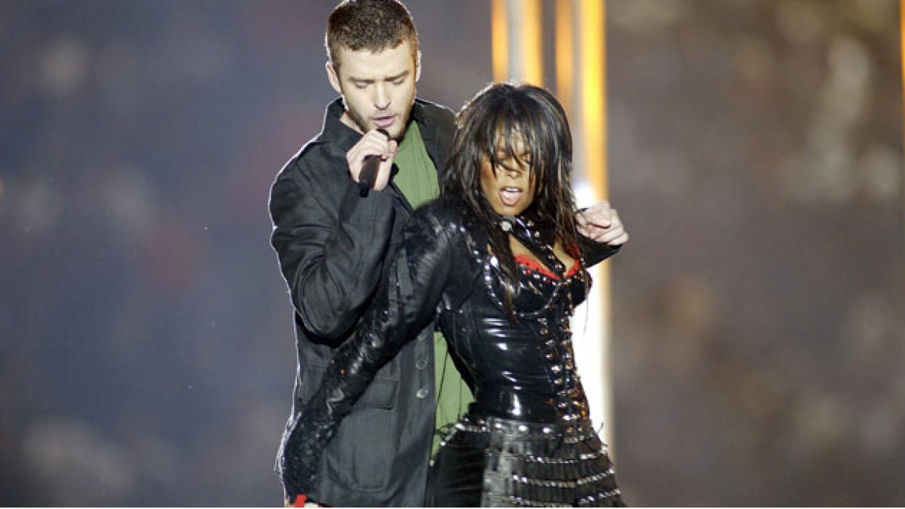 Was Justin Timberlake's Janet Jackson Super Bowl Reveal On Purpose? –  SheKnows