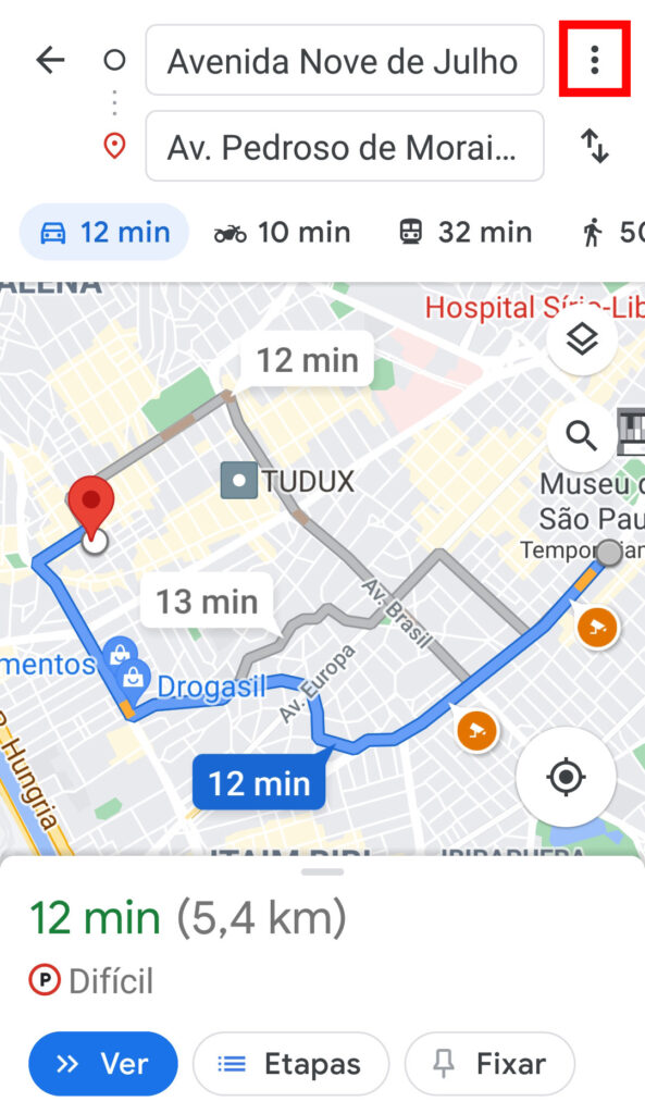 Dicas e truques para google. Captura de tela do aplicativo google maps com uma rota traçada entre dois pontos em mapa da cidade de são paulo. Ponto a: av nove de julho. Ponto b: av. Pedroso de morais.