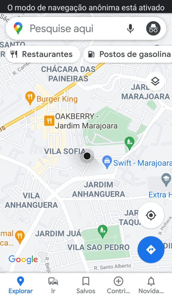 Captura de tela do mapa no google maps mostrando localização em preto. No topo da tela, vai aparecer a mensagem: "o modo de navegação anônima está ativado".