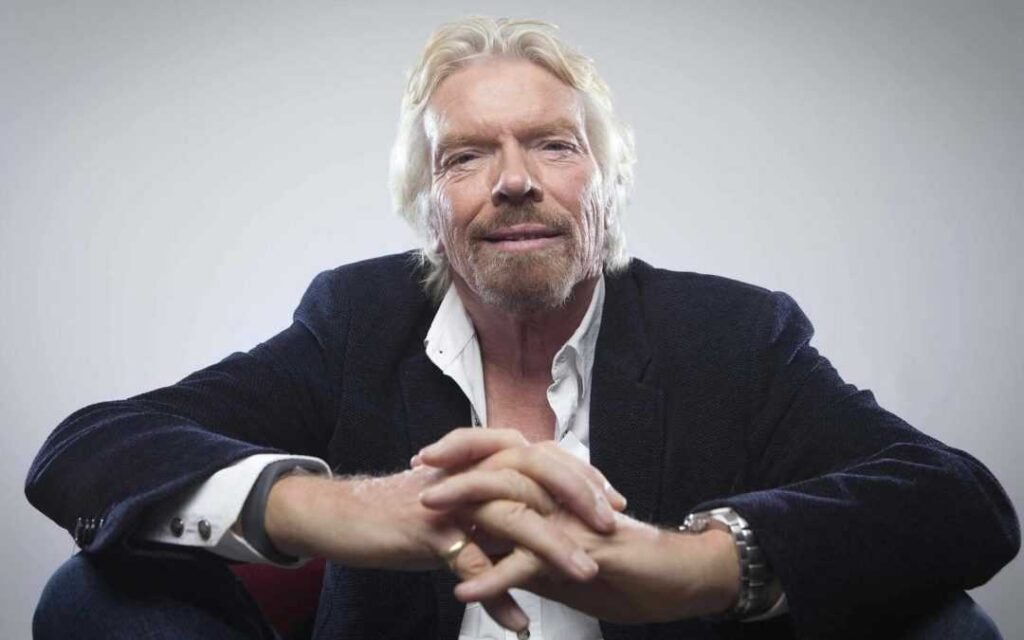 Richard Branson vai ao espa o em 11 de julho  antes de Jeff Bezos - 85