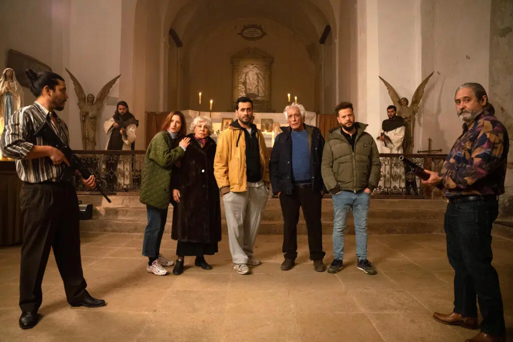 Cena de de flagrantes de família, um dos lançamentos da netflix em outubro