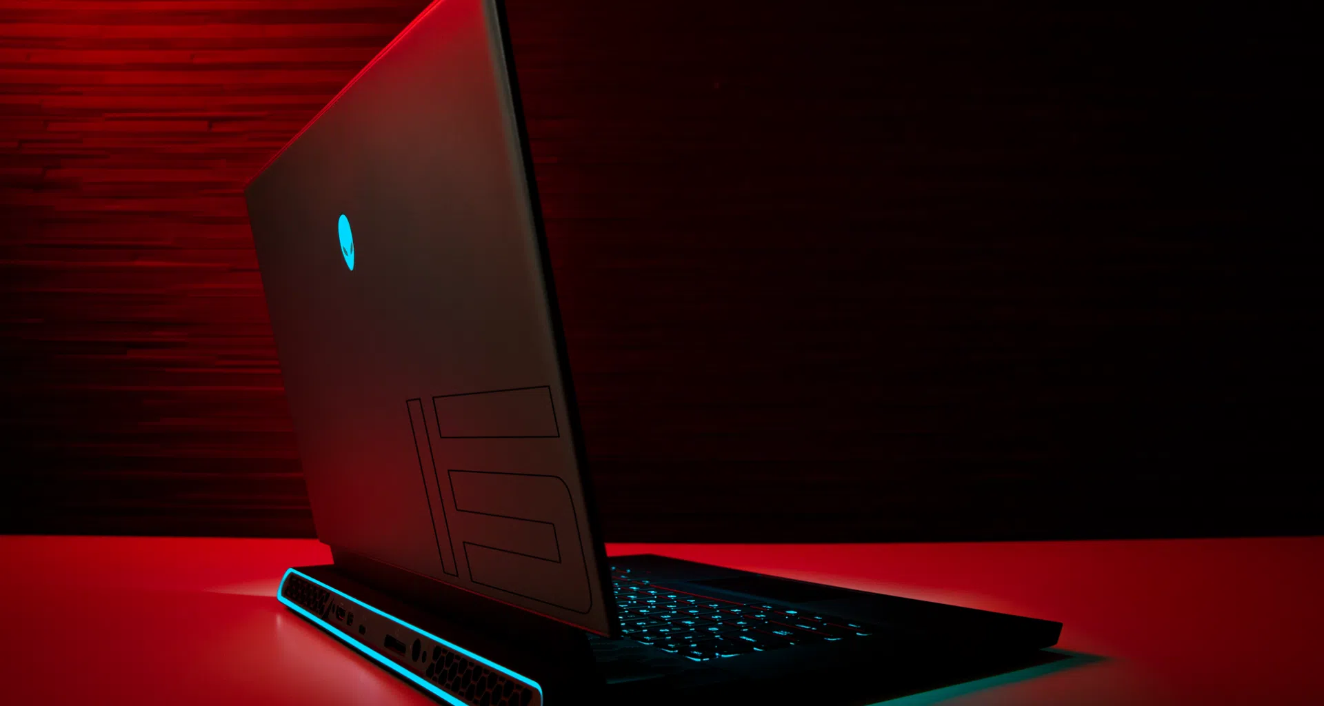 Anúncio do alienware m15