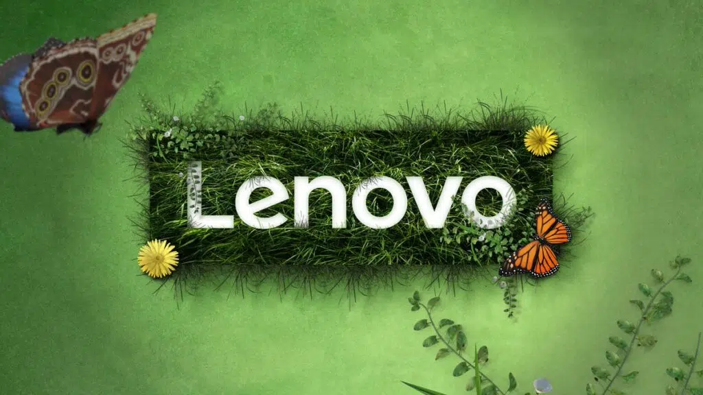 Logo da lenovo em um gramado verde para representar sustentabilidade