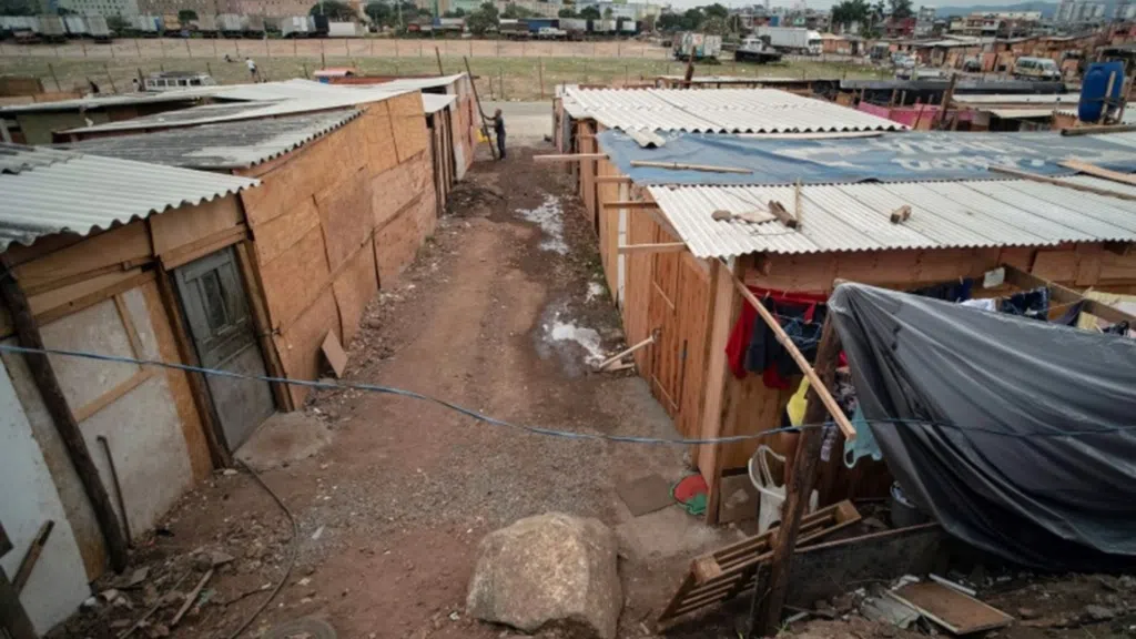 Crise habitacional também é realidade na vida do brasileiro