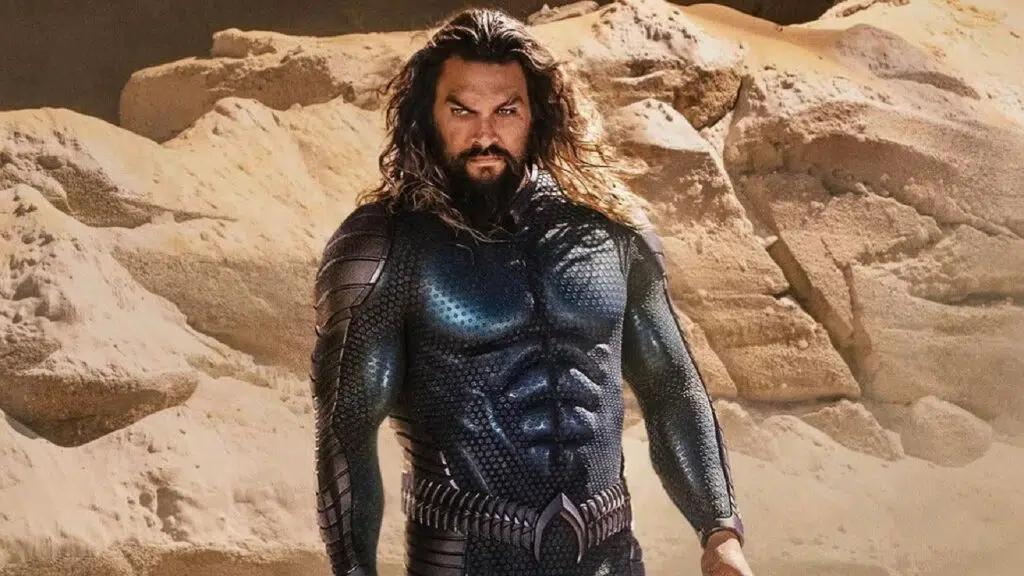 Ator jason momoa apresentou novo uniforme do herói em suas redes sociais