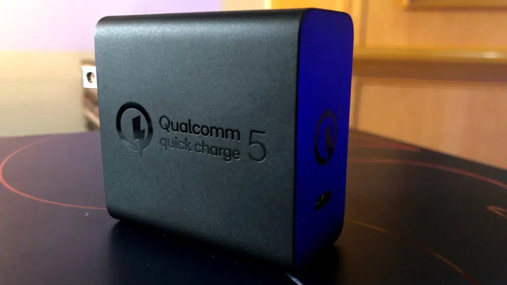 Quick charge 5 qualcomm snapdragon phone