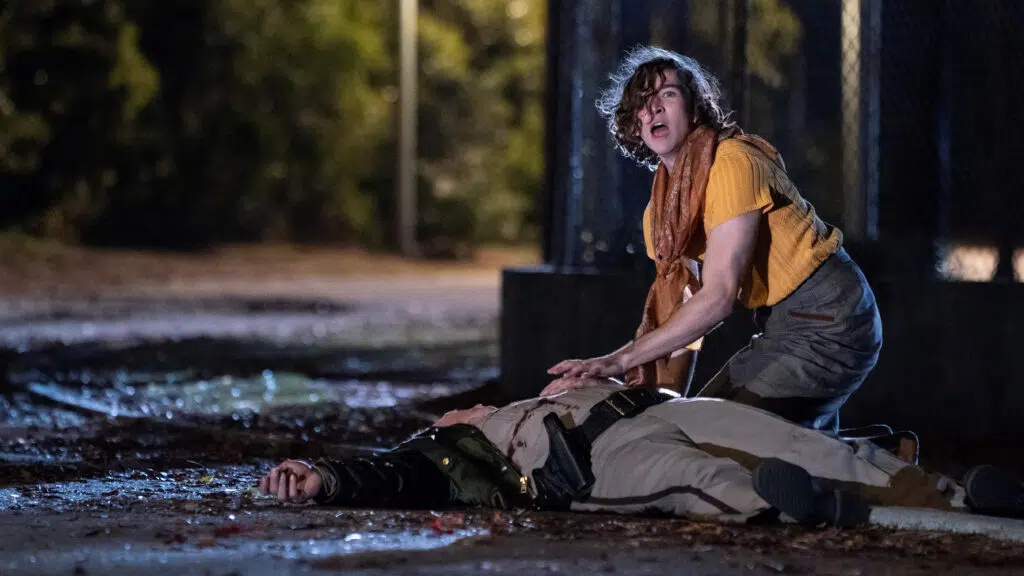 Dylan arnold como cameron elam em halloween kills: o terror continua (2021)