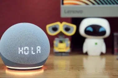 Alexa comemora 2 anos no brasil com playlist especial