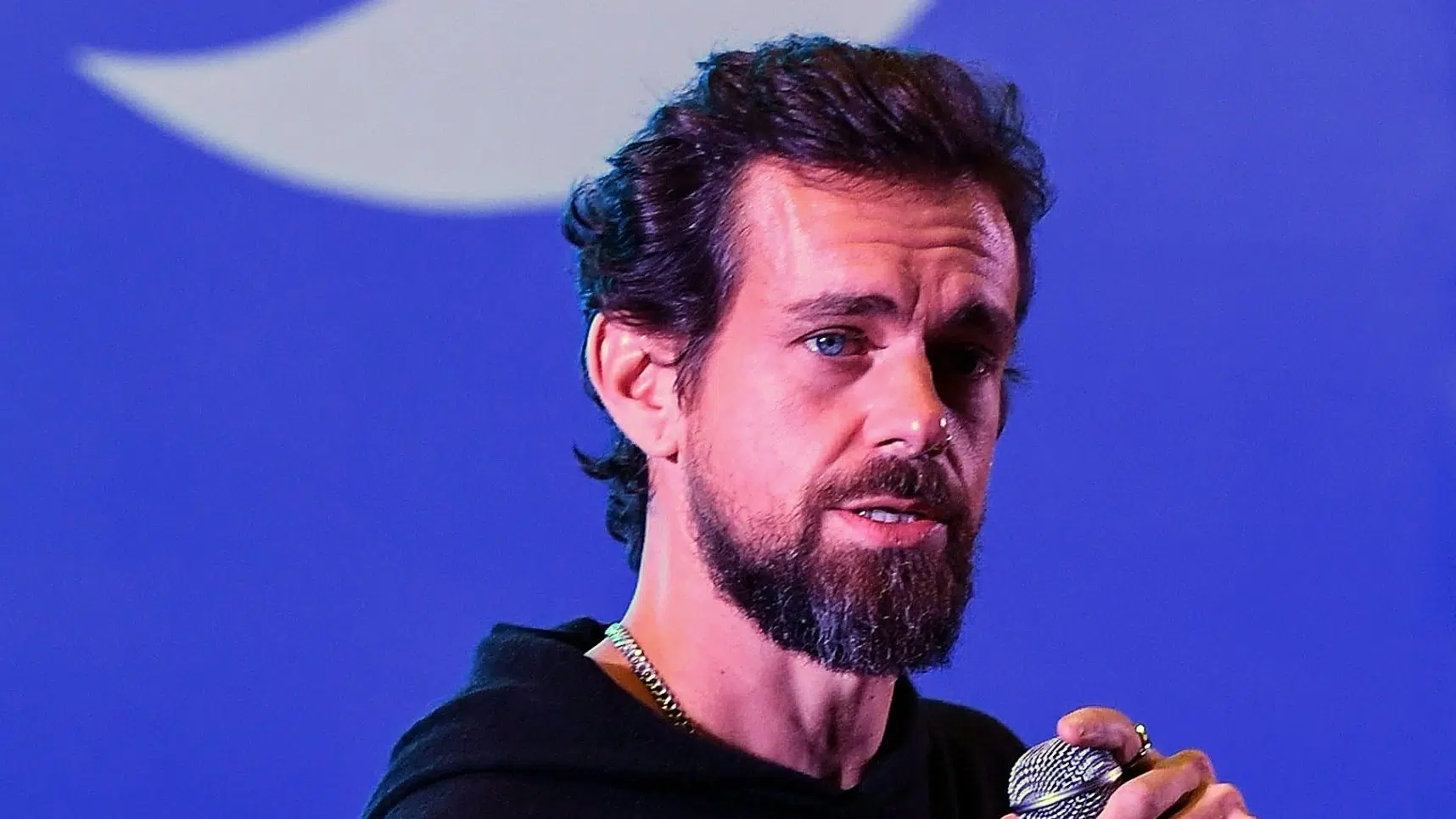 Jack dorsey deixa cargo de presidente-executivo do twitter