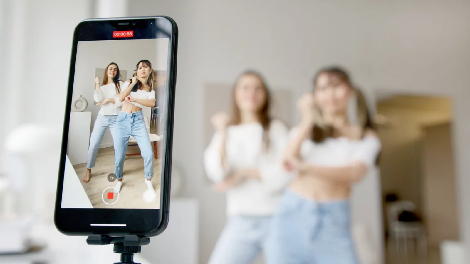 Tiktok será terceira maior rede social em 2022