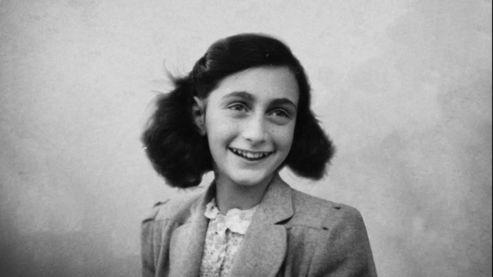 Quem traiu anne frank? Suspeito é finalmente identificado