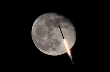 Módulo de foguete da spacex vai cair na lua em março