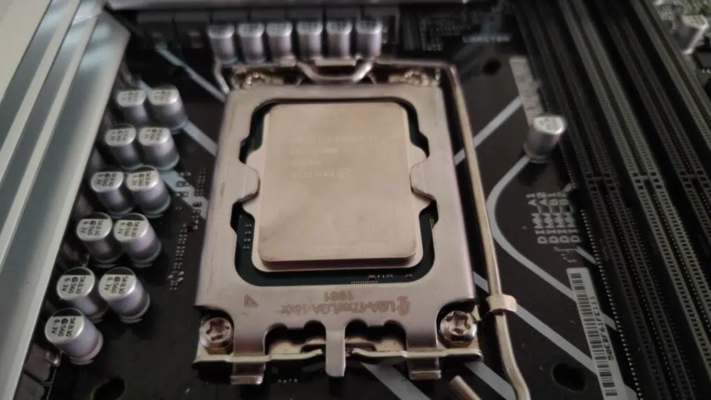 Review: i7-12700k volta a colocar a intel no topo. O processador intel core i7-12700k ajuda a empresa a retornar ao panteão máximo de cpus, com tecnologias vanguardistas e muito desempenho