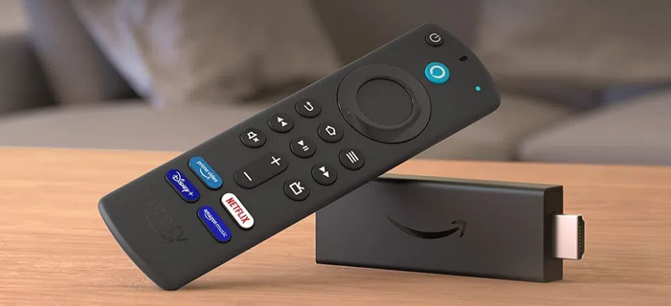 Imagem ilustrativa do fire tv stick, da amazon, no modelo 4k.