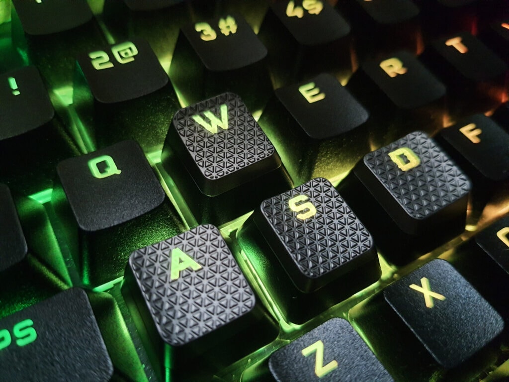 REVIEW  Teclado Corsair K100 RGB   op  o robusta para gamers - 81