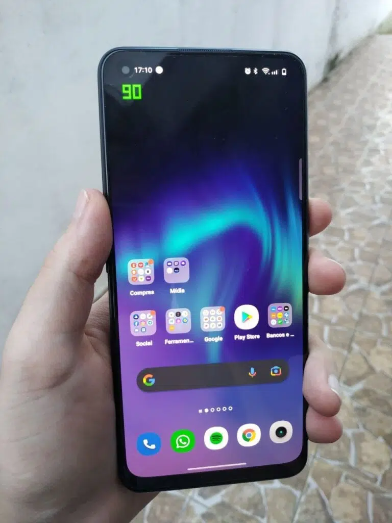 A tela do realme 9 pro plus é de 90hz e tem tecnologia super amoled