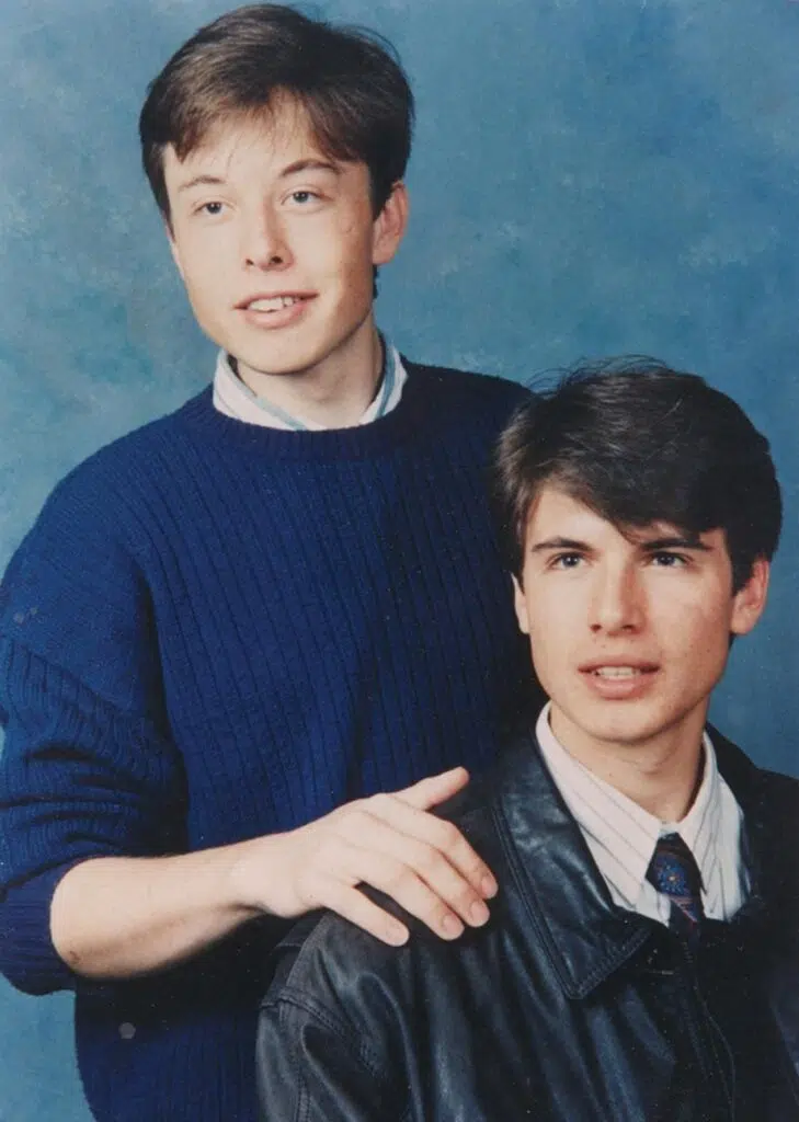 Foto antiga de kimbal e elon musk