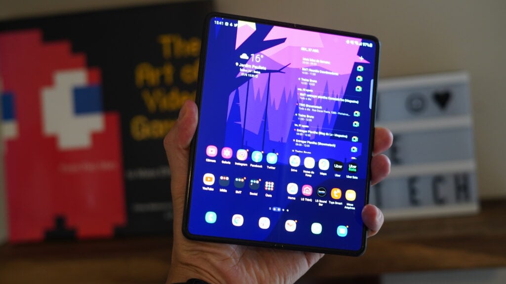 REVIEW  Galaxy Z Fold3    1 ano depois  - 40