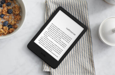 Novo kindle tem tela melhor, dobro de armazenamento e maior bateria