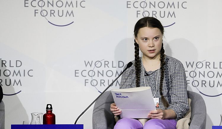 A ativista greta thunberg durante uma palestra no fórum econômico mundial de davos