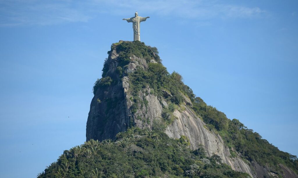 Os 30 melhores pontos turísticos para visitar no rio de janeiro. Superestimado ou imperdível? Separamos os melhores lugares para conhecer no rio de janeiro para ajudar os interessados a montar um tour completinho pela cidade