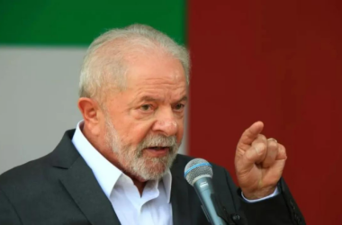 Lula defende regulação de redes sociais em fórum da unesco. Presidente citou ataque à praça dos três poderes e pandemia de covid-19 como exemplos para acelerar regulação de redes sociais em países mundo afora.