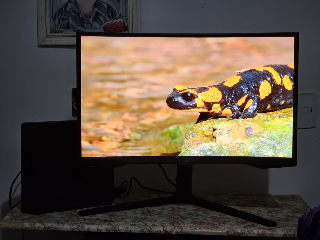 27 Inch Odyssey G6 Curved Gaming Monitor