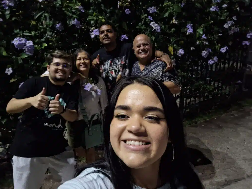 Selfie tirada com o galaxy a54 à noite